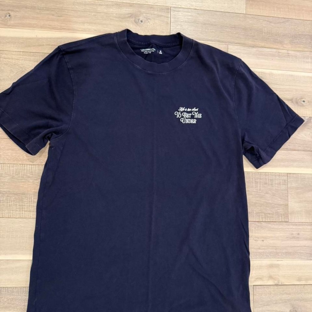 Navy Abercrombie & Fitch t-shirt Sz Med